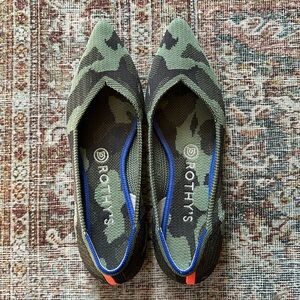 Rothy’s The Point size 8